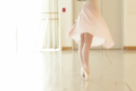 mariatallchief:
“ San Francisco Ballet principal Vanessa Zahorian rehearsing Romeo and Juliet (x)
”