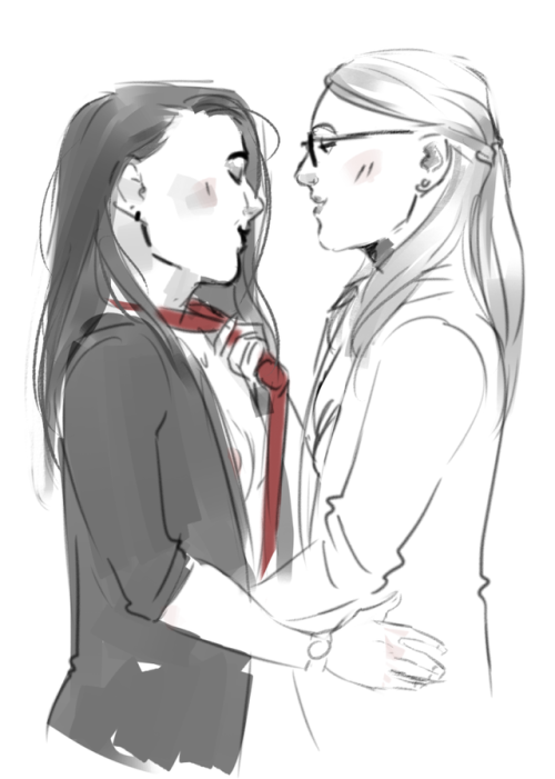 sango-blep:Lena in that tie is @lesly-oh‘s fault I take no...