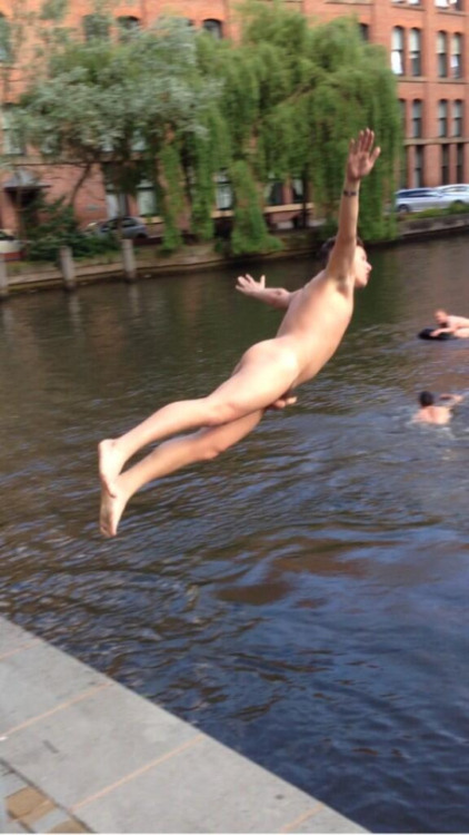 Guys Skinny Dipping