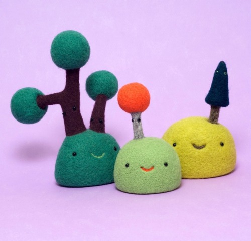 sosuperawesome:Felt Sculpture and Ring Boxes, by Maria...