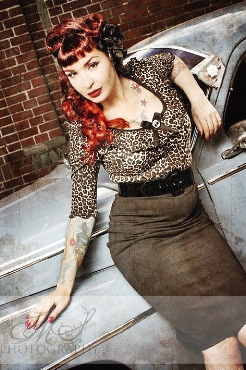 pinup-and-hotrod:Pinup hotrod