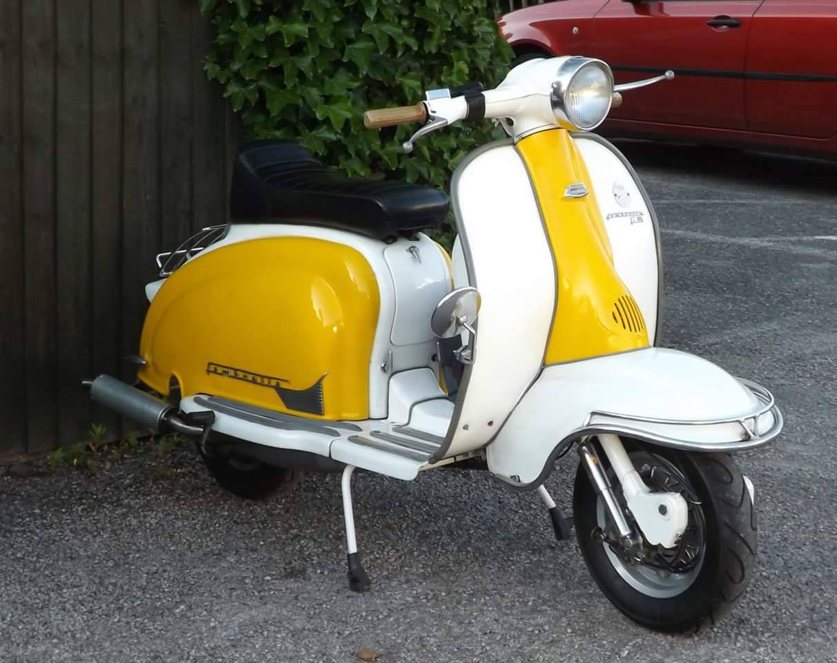 Very Sharp Lambretta Series 2 In White And Yellow. - All Things ...