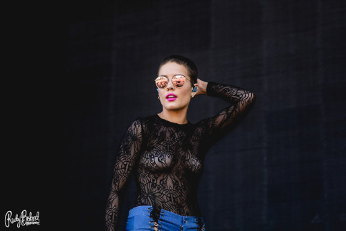 halseygray:Halsey at Sydney Field Day (2016) x