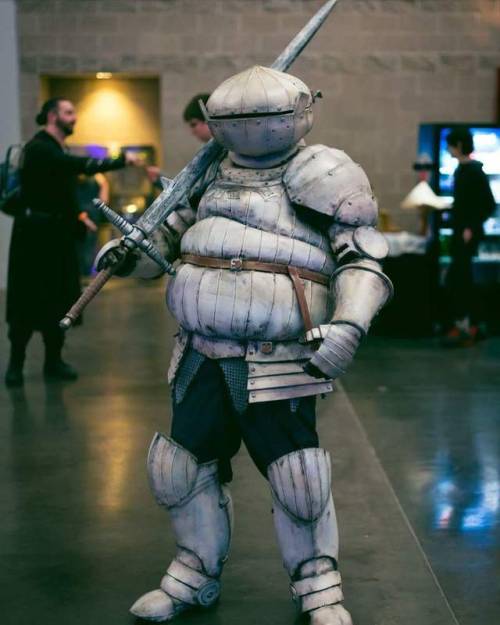 kamikame-cosplay:Siegmeyer of Catarina from Dark...