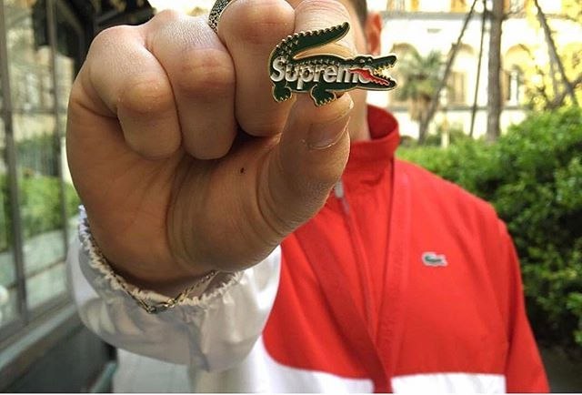 lacoste e supreme streetwear