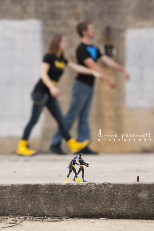 cosplayadoration:Batgirl Nightwing Wedding. Photos by Dianne...