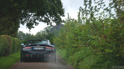 carpr0n:Starring: Aston Martin DBSBy Pascal Protze