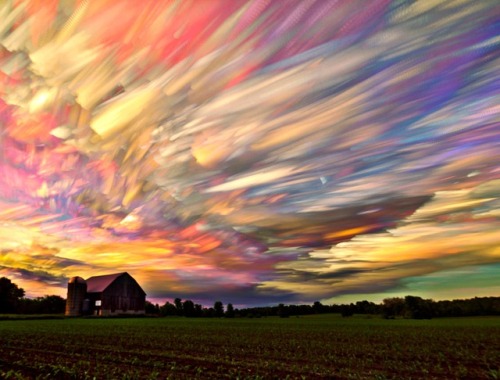 Smeared skies, Lake Ontario | Canada (by Matt Molloy)