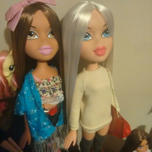 monster high dolls and ever after high dolls