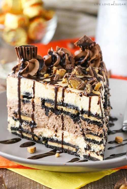 pinterestfoodie1992:REESE’S PEANUT BUTTER CHOCOLATE ICEBOX...