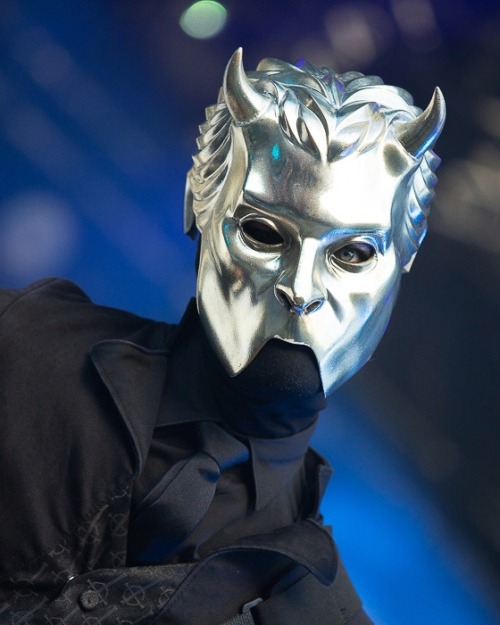 ghost bc dewdrop ghoul the band ghost eyes dewdrop live photo era 4 download
