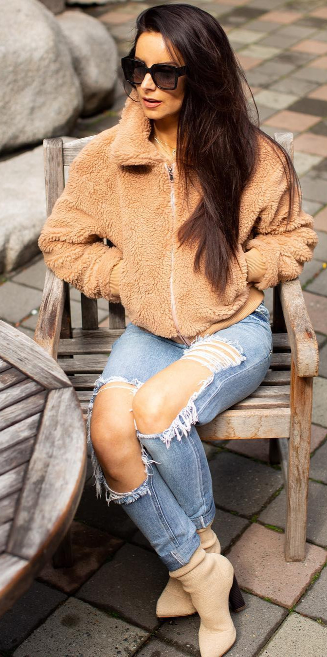 10+ Fashion Trends You'll be Wearing this Season - #Fashion, #Outfit, #Photo, #Good, #Streetwear Guys this teddy coat is so warm and soft!! I canlink it, but if you want it, go to tigermist They are a hidden gem for sure. I LOVE  their clothes! This coat comes in a few colors and while your shopping for this Isure youfind much more to add to your cart. You can thank me later Also, if youlooking at these jeans, yes they have been on repeat for multiple days in a row. Letpretend you didnnotice 