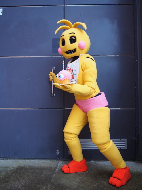 fnaf 1 chica cosplay