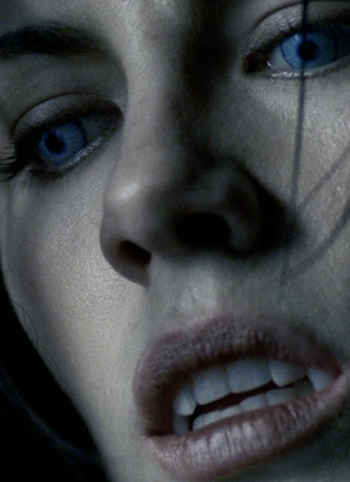 verticalfilm:Underworld (2003)