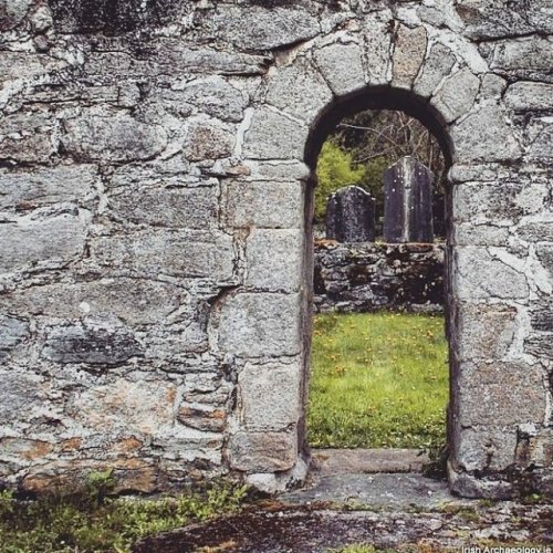 irisharchaeology:Through a medieval doorway….Saint Finian’s...