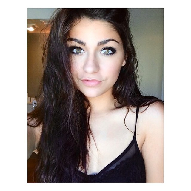 Andrea Russett No Makeup - Mugeek Vidalondon