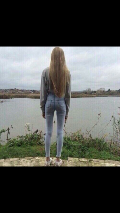 skxnnyplxease:Favorite thinspo at the moment pt#1