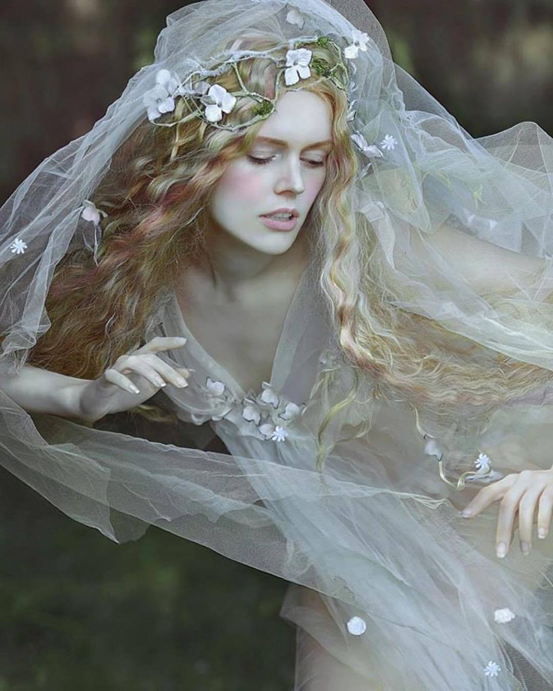 Firefly Path Repost Agnieszka Lorek Kate Model In My