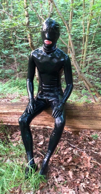 Rubber Sub,love Sex With Guys In Rubber And Lycra