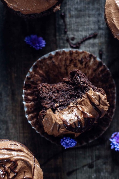 sweetoothgirl:Brownie Cupcakes Recipe