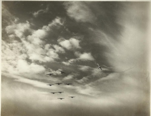 bmachine:B-24 Liberator bombers from the 450th American bomber...