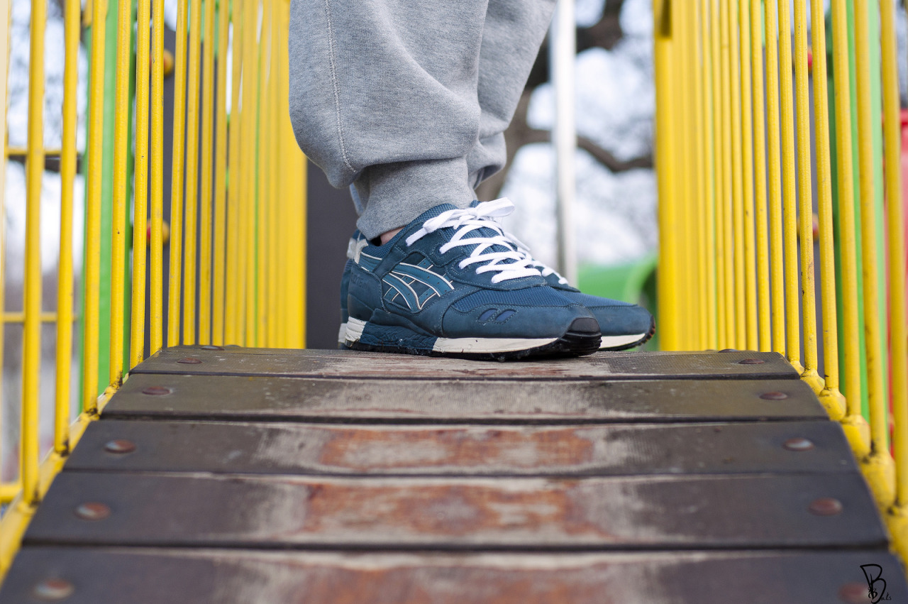 asics navy aqua