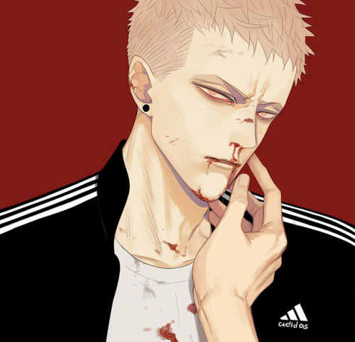 opintheot:Mo Guan Shan wearing He Tian’s jacket 