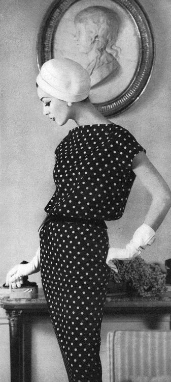 dovima 50s style 50s fashion polka dot 1956 henry clarke 1950s style fashion history