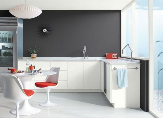 Black kitchen