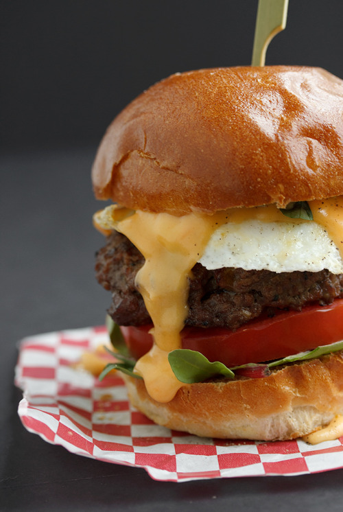 do-not-touch-my-food:Bacon Jam Filled Burger with Fried Egg and...