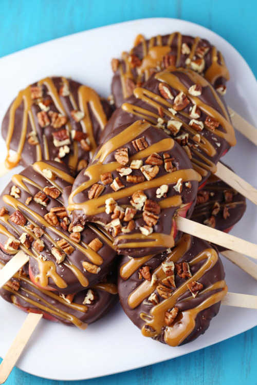 sweetoothgirl:Chocolate Turtle Apple Slices