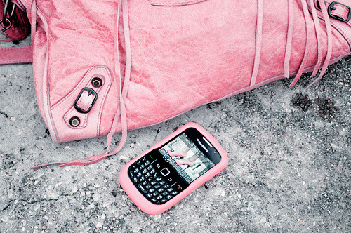 pink rock pink blackberry pink purse metal street purse blackberry floor