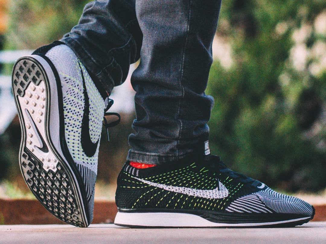 nike flyknit volt black white