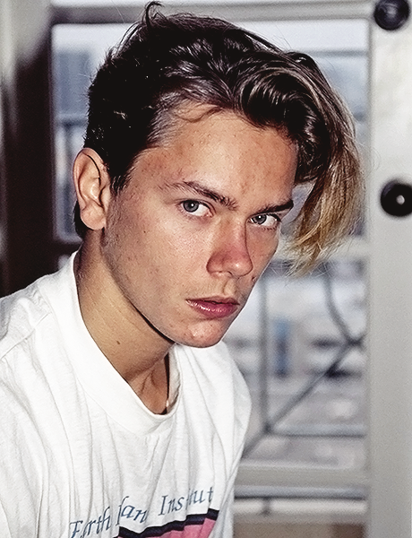 riverpheonixs:River Phoenix photographed by Elisa Leonelli,...