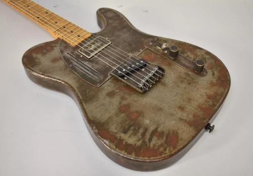 glorifiedguitars:2009 James Trussart Rusty Steelcaster[Source:...