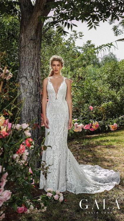 These 13 Looks Prove That Fairytale Wedding Dresses Can Also Be...