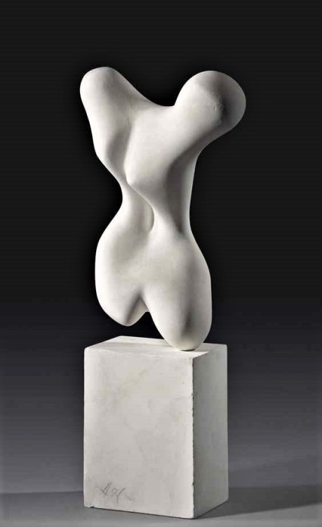 europeansculpture:Jean Arp (1886-1966) - Torse, 1931Plâtre...