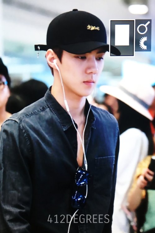 sehunlays:hawaii bound ✈️ ☀️ ✈️