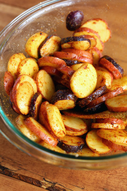 {New!} Spicy Nacho Potato Bites via ilovevegan.com ... {New!} Spicy Nacho Potato Bites via ilovevegan.com ...