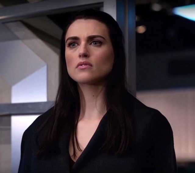 Sad Goth CEO Lena Luthor — Guys, I don't know if I can go on. I've, I ...