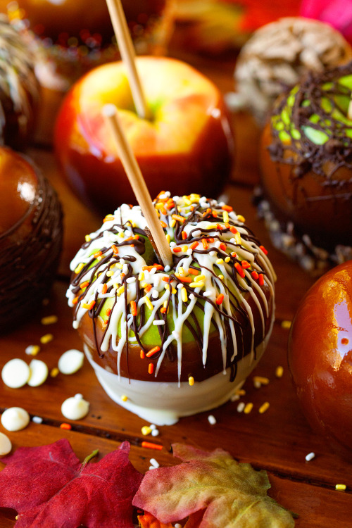 sweetoothgirl:Perfect Caramel Apples