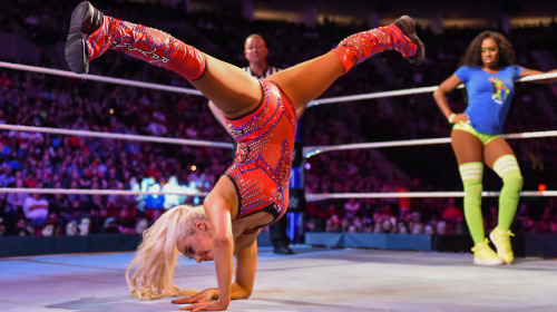 wwedivadeluxex:Jimmy Uso & Naomi vs. Rusev & LanaWWE...