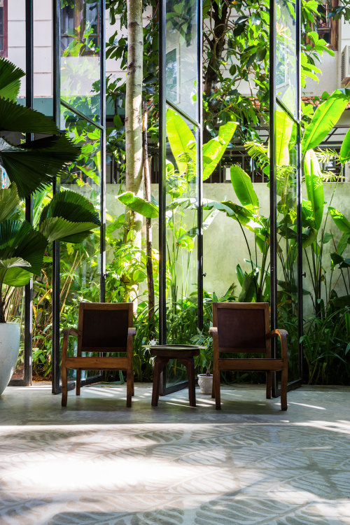 madabout-interior-design:Tropical and modernist architecture...