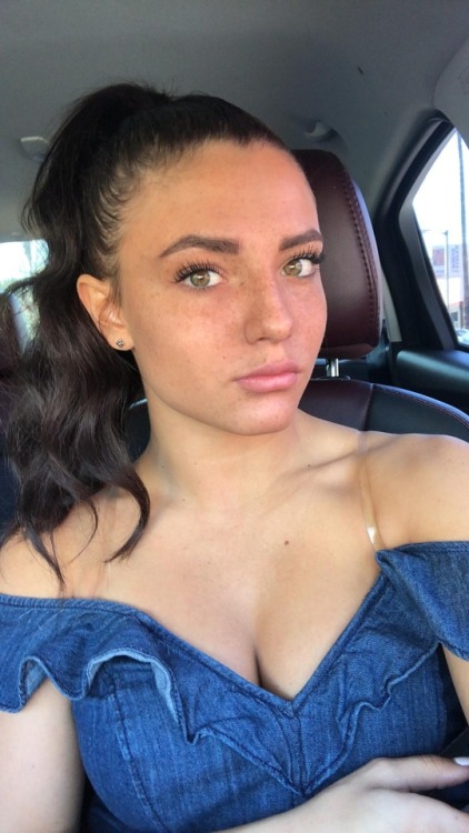Denim Outfit Jade Chynoweth american starlet sexy dancer beautiful women photo of a pretty girl