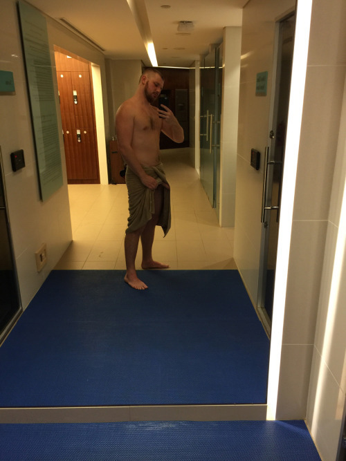 steamy-gay-locker-room:Hot male celebs fucking here:...