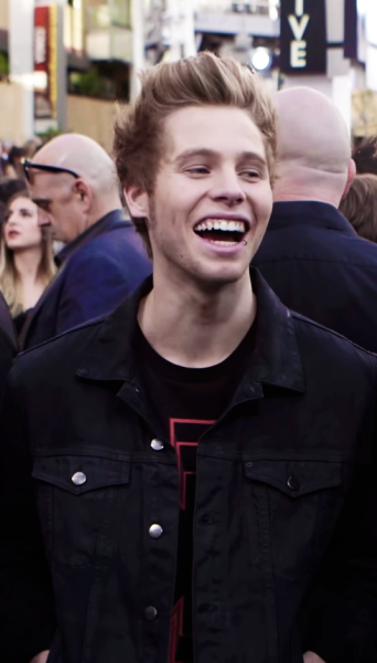 Luke Hemmings Smirk Tumblr