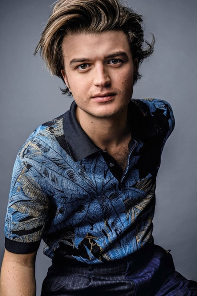 joe keery sunglasses