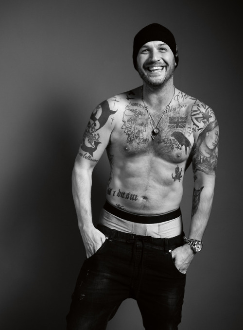 famousskivvies:Tom Hardy