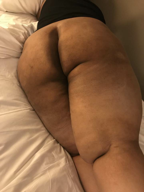 THICK BOOTY BOYZ