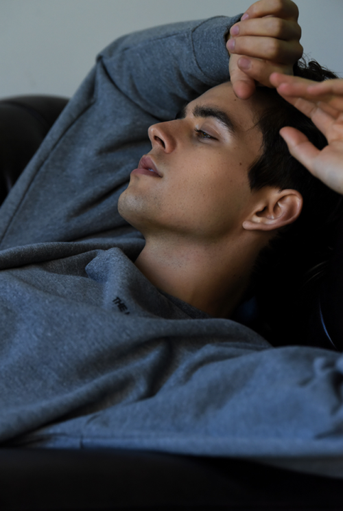 chr-stos:
“Ryan Winter by Gabe Araujo – Lewis Magazine
”